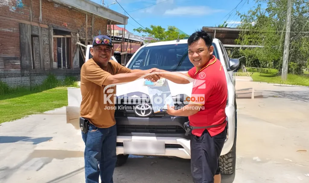 Jasa kirim mobil terbaik & terpercaya. Kirim mobil Anda dengan cepat dari Jakarta ke seluruh Indonesia. Dapatkan penawaran terbaik dari kirimmobil.co.id sekarang!