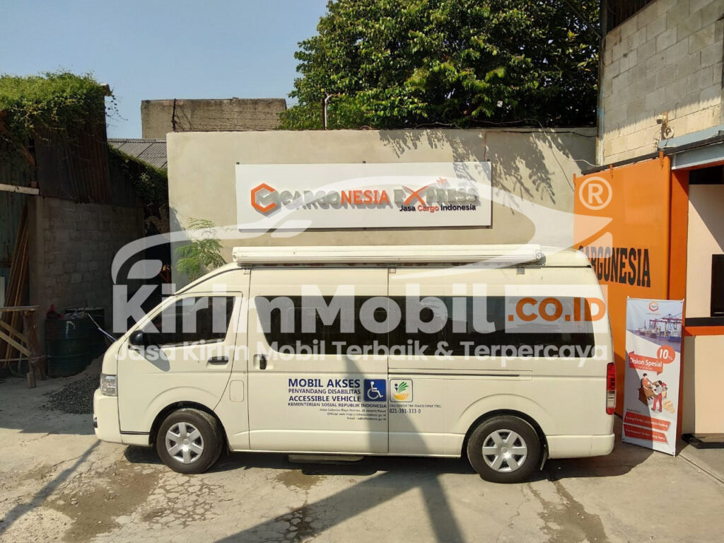 Kirim mobil jakarta ke padang dengan self drive